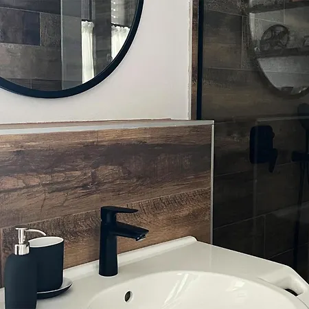 Basecamp Tatil Evi *